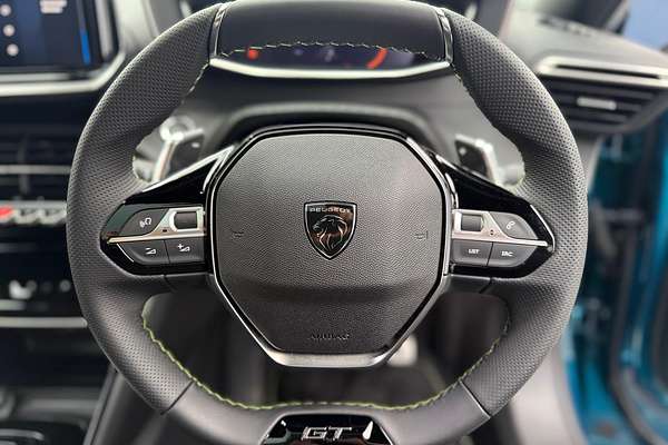 2025 Peugeot 2008 GT Hybrid P24