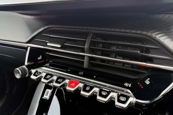 2025 Peugeot 2008 GT Hybrid P24