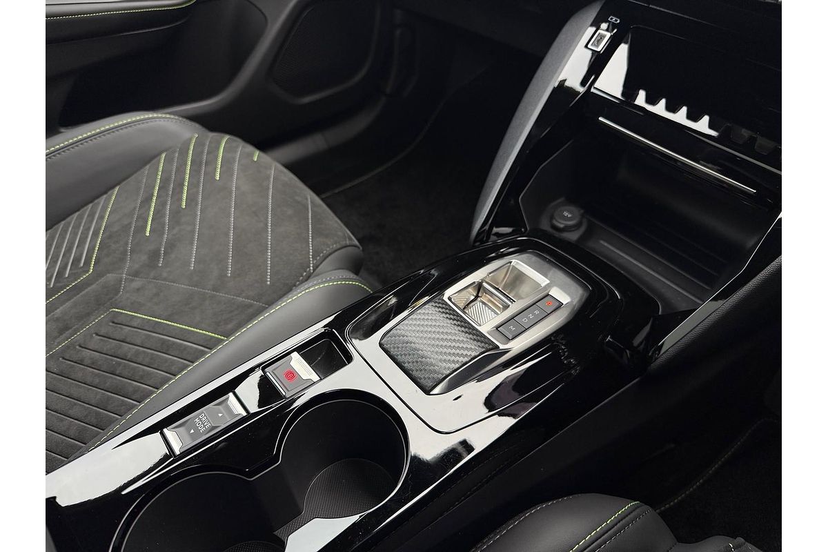2025 Peugeot 2008 GT Hybrid P24