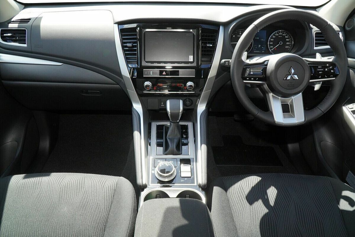 2024 Mitsubishi Pajero Sport GLX QG