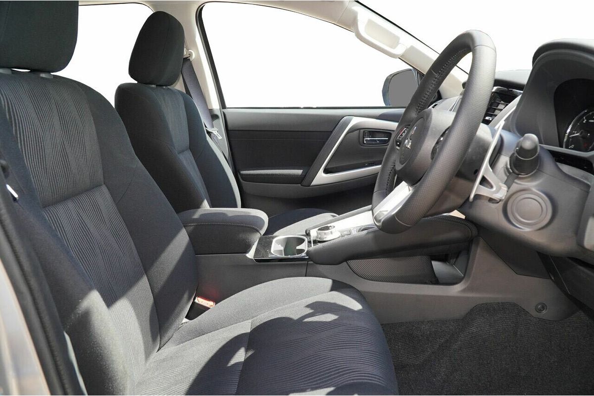 2024 Mitsubishi Pajero Sport GLX QG