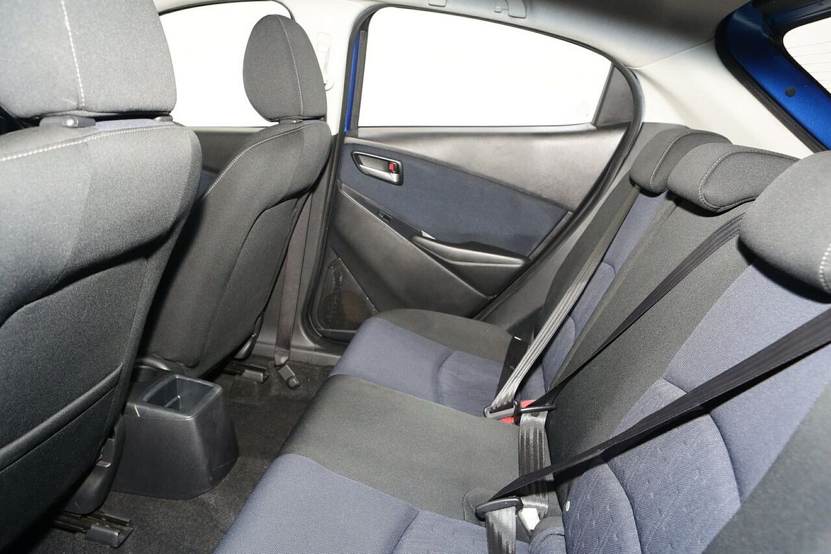 2015 Mazda 2 Maxx DJ Series