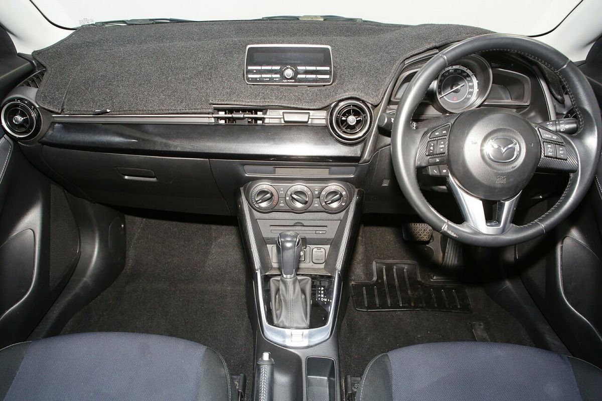 2015 Mazda 2 Maxx DJ Series