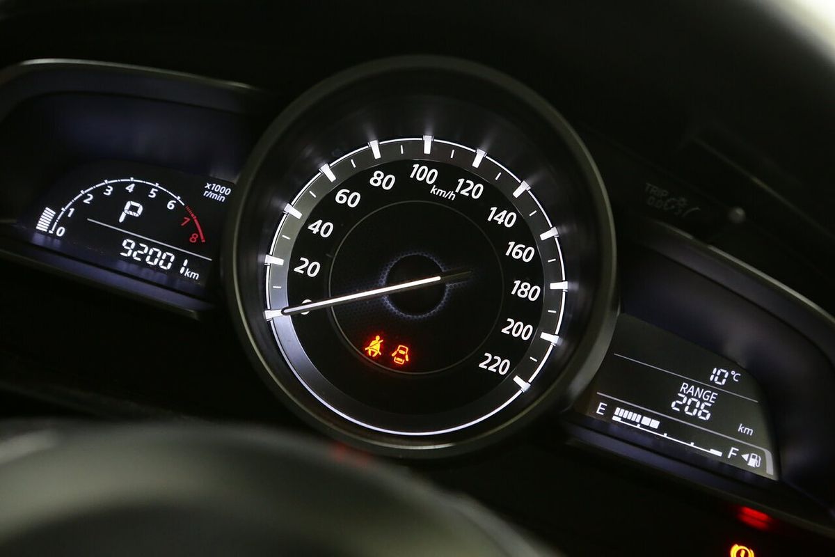 2015 Mazda 2 Maxx DJ Series