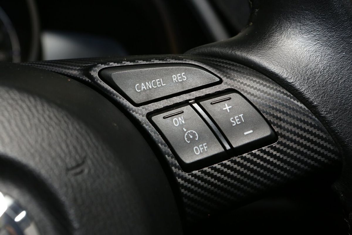 2015 Mazda 2 Maxx DJ Series