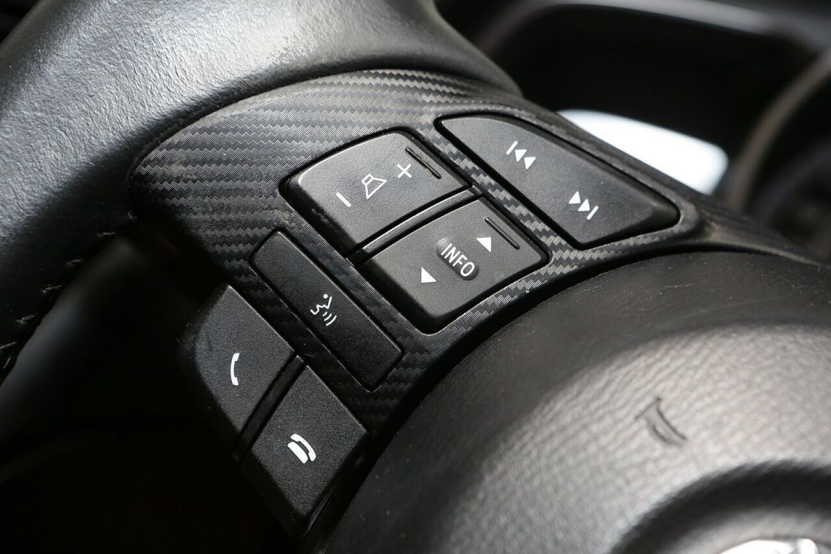 2015 Mazda 2 Maxx DJ Series