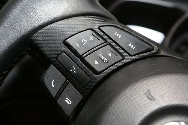 2015 Mazda 2 Maxx DJ Series