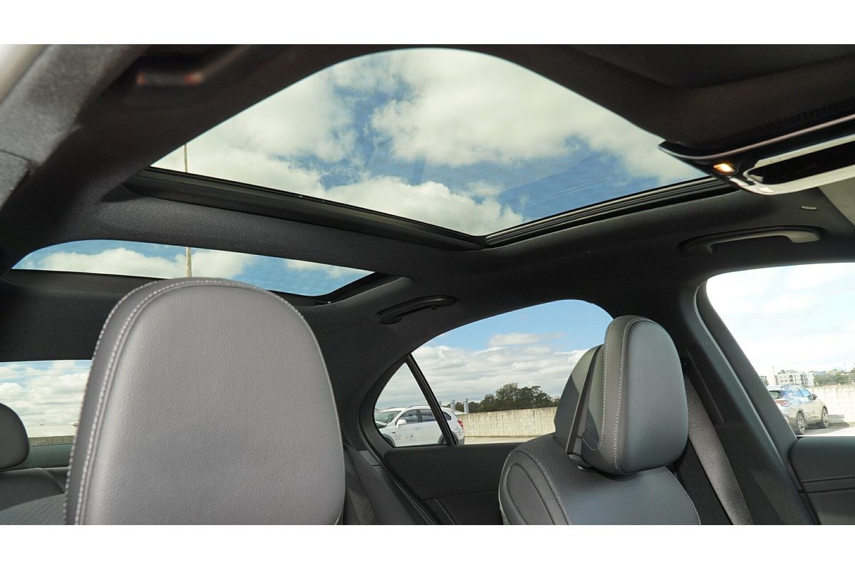 2023 Mercedes-Benz C-Class C300 W206