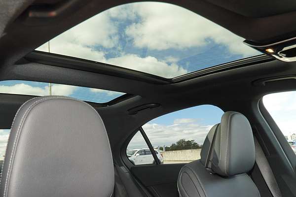 2023 Mercedes-Benz C-Class C300 W206