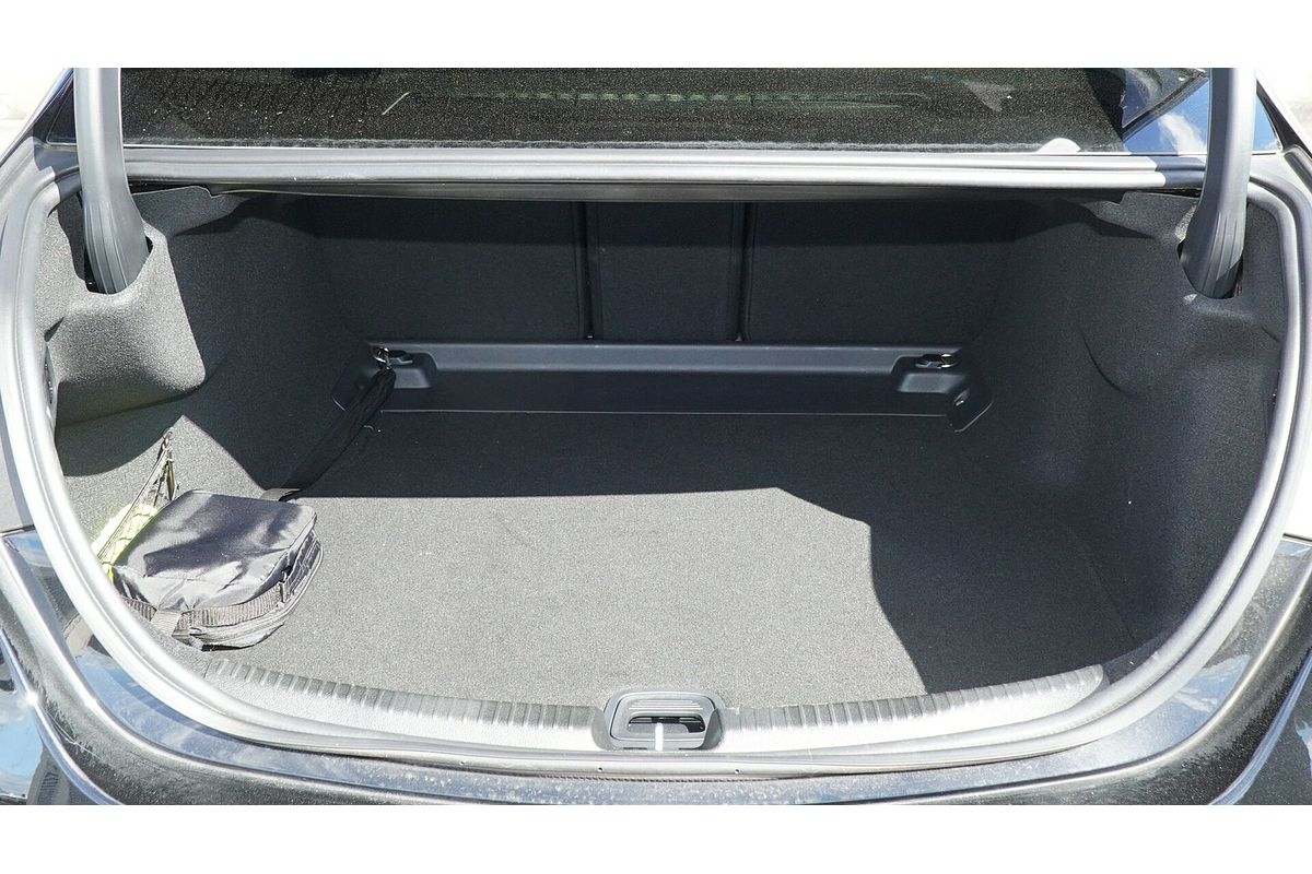 2023 Mercedes-Benz C-Class C300 W206