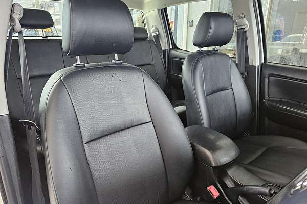 2013 Toyota Hilux Workmate TGN16R Rear Wheel Drive
