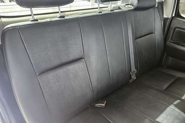 2013 Toyota Hilux Workmate TGN16R Rear Wheel Drive