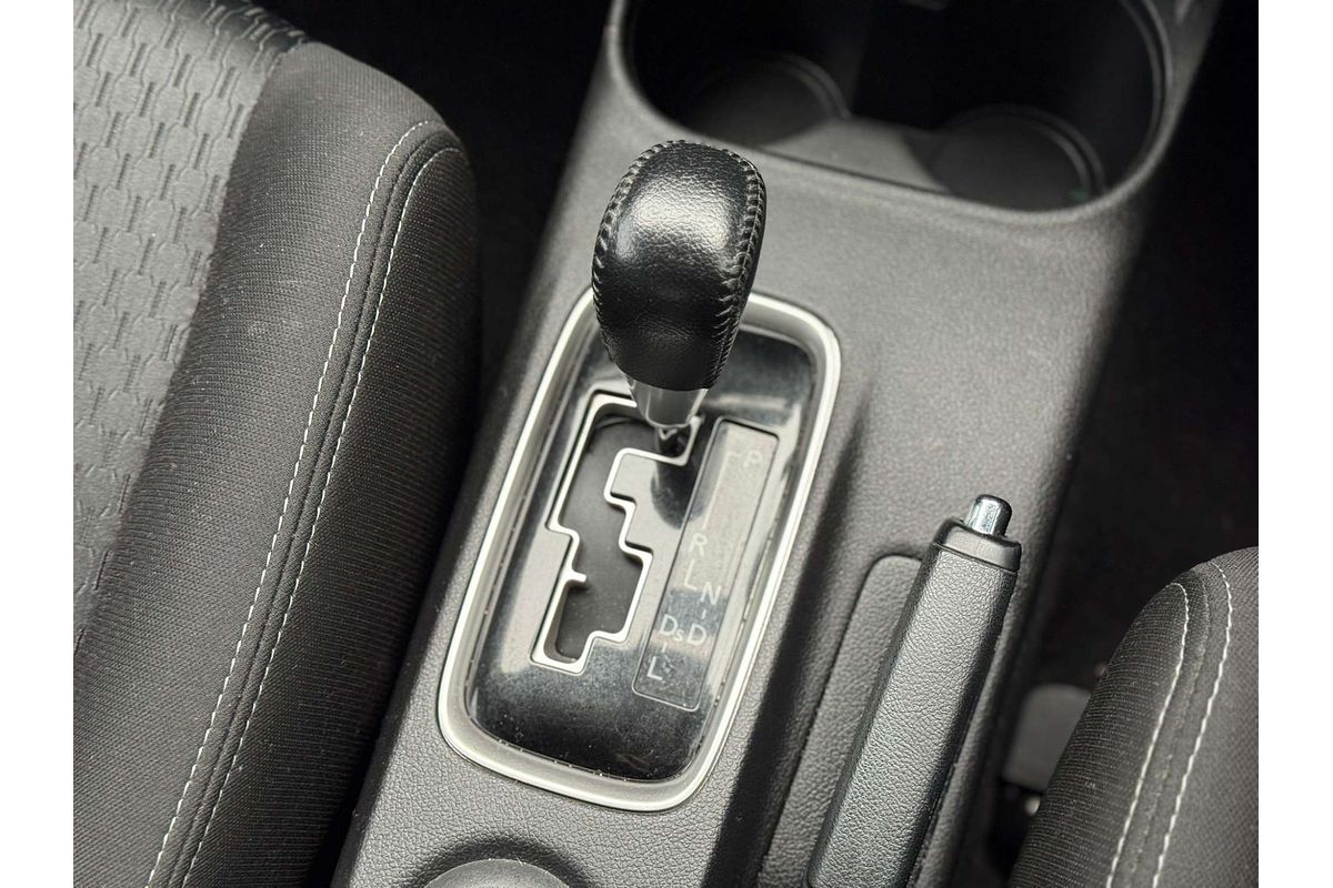 2014 Mitsubishi Outlander ES ZJ