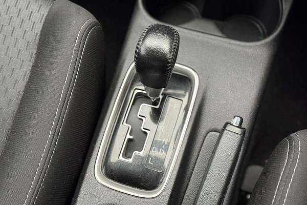 2014 Mitsubishi Outlander ES ZJ
