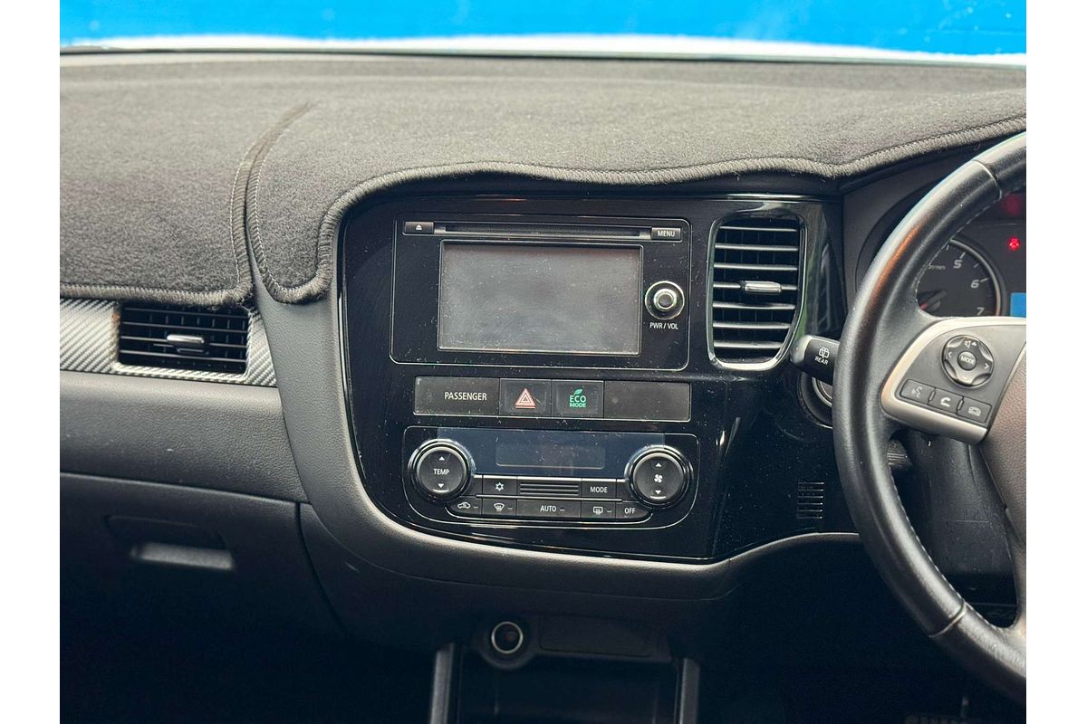 2014 Mitsubishi Outlander ES ZJ