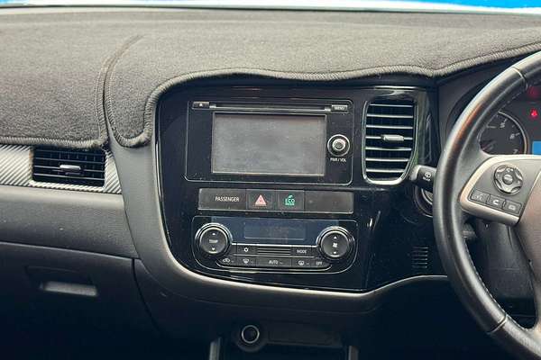 2014 Mitsubishi Outlander ES ZJ