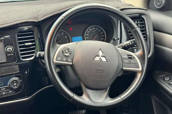 2014 Mitsubishi Outlander ES ZJ