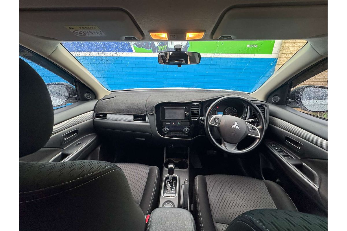 2014 Mitsubishi Outlander ES ZJ