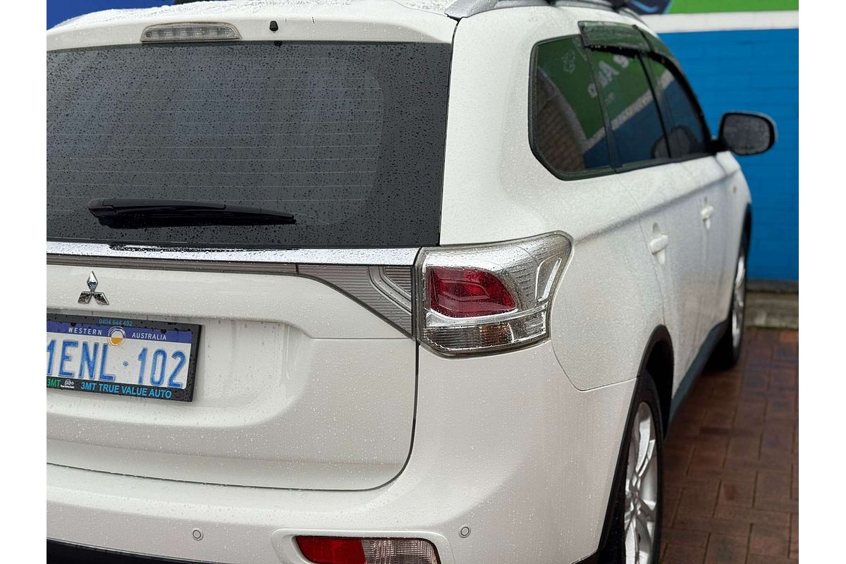 2014 Mitsubishi Outlander ES ZJ