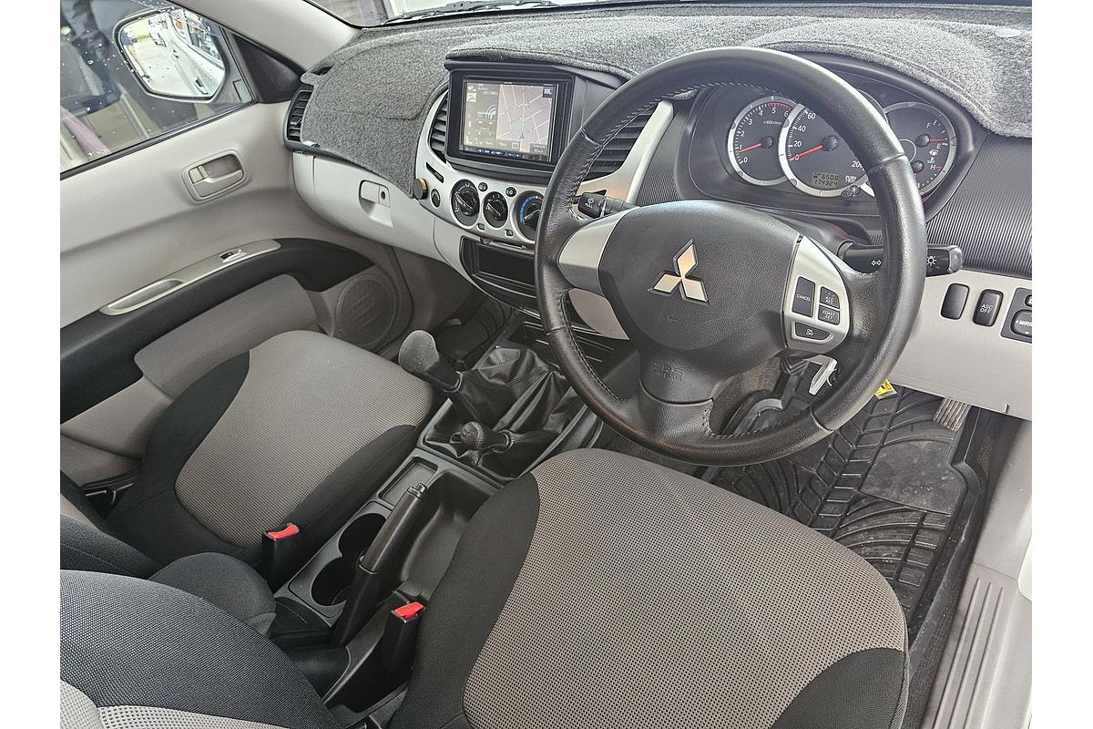 2012 Mitsubishi Triton GL-R MN 4X4