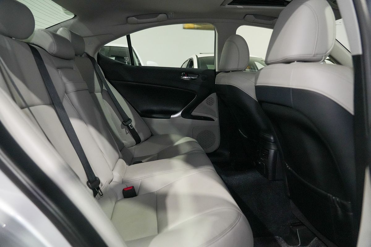 2012 Lexus IS IS250 Prestige GSE20R
