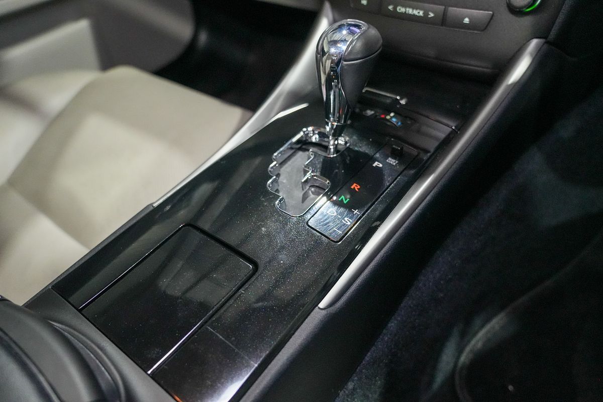 2012 Lexus IS IS250 Prestige GSE20R