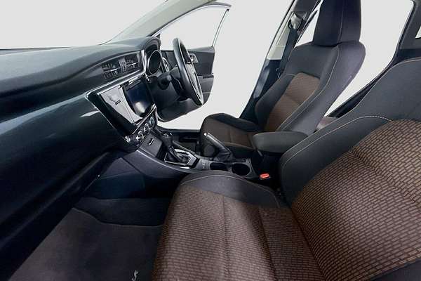 2017 Toyota Corolla SX ZRE182R