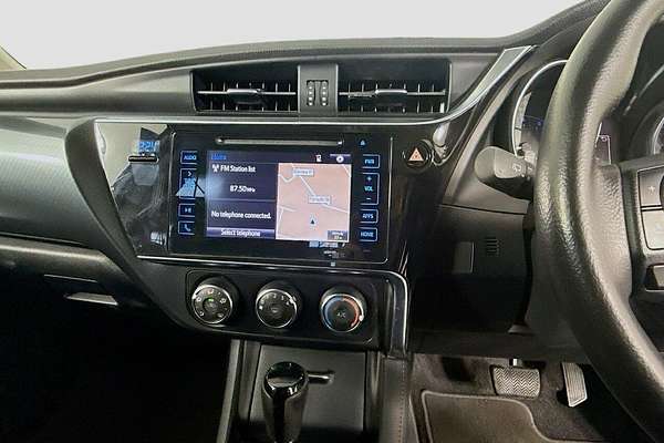 2017 Toyota Corolla SX ZRE182R