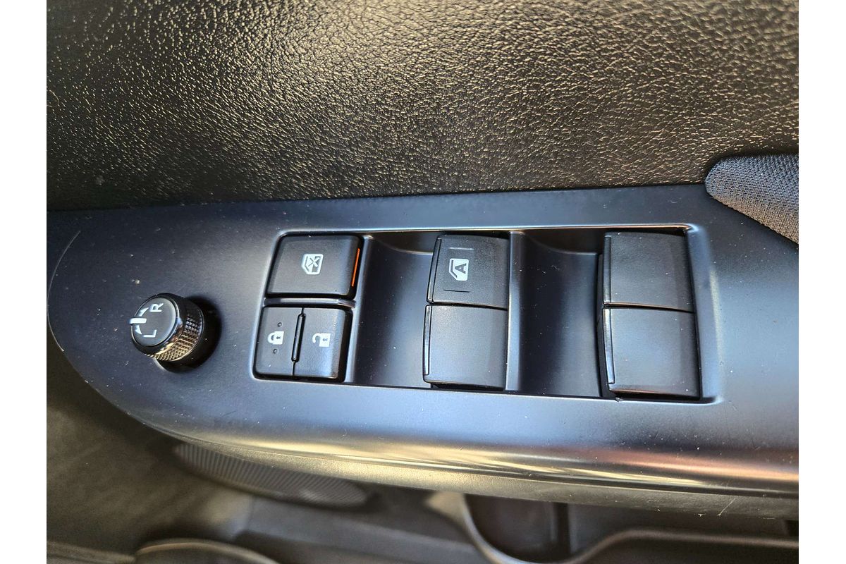 2023 Toyota Hilux SR GUN126R 4X4