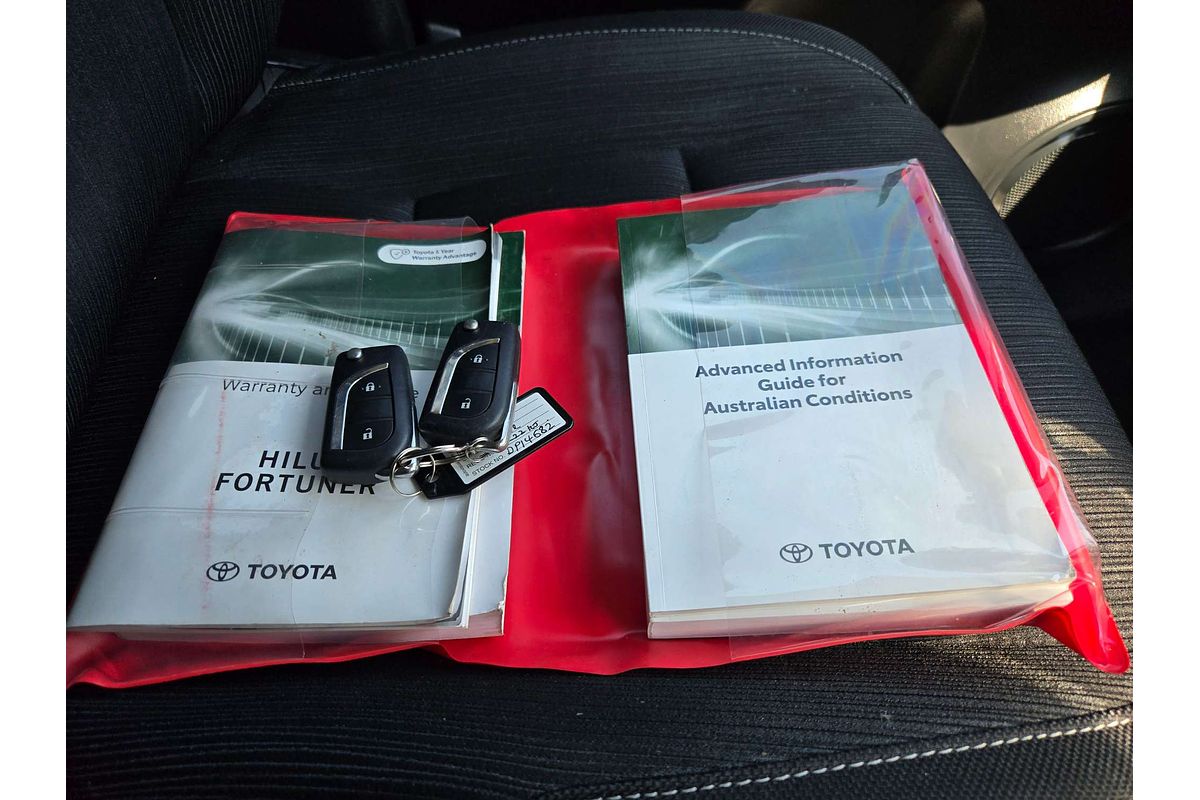 2023 Toyota Hilux SR GUN126R 4X4