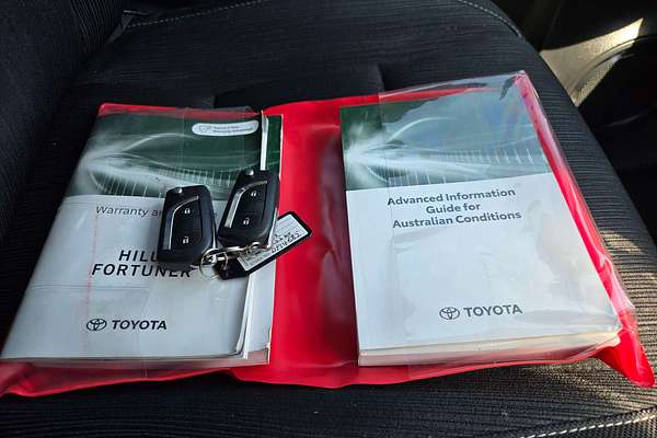 2023 Toyota Hilux SR GUN126R 4X4