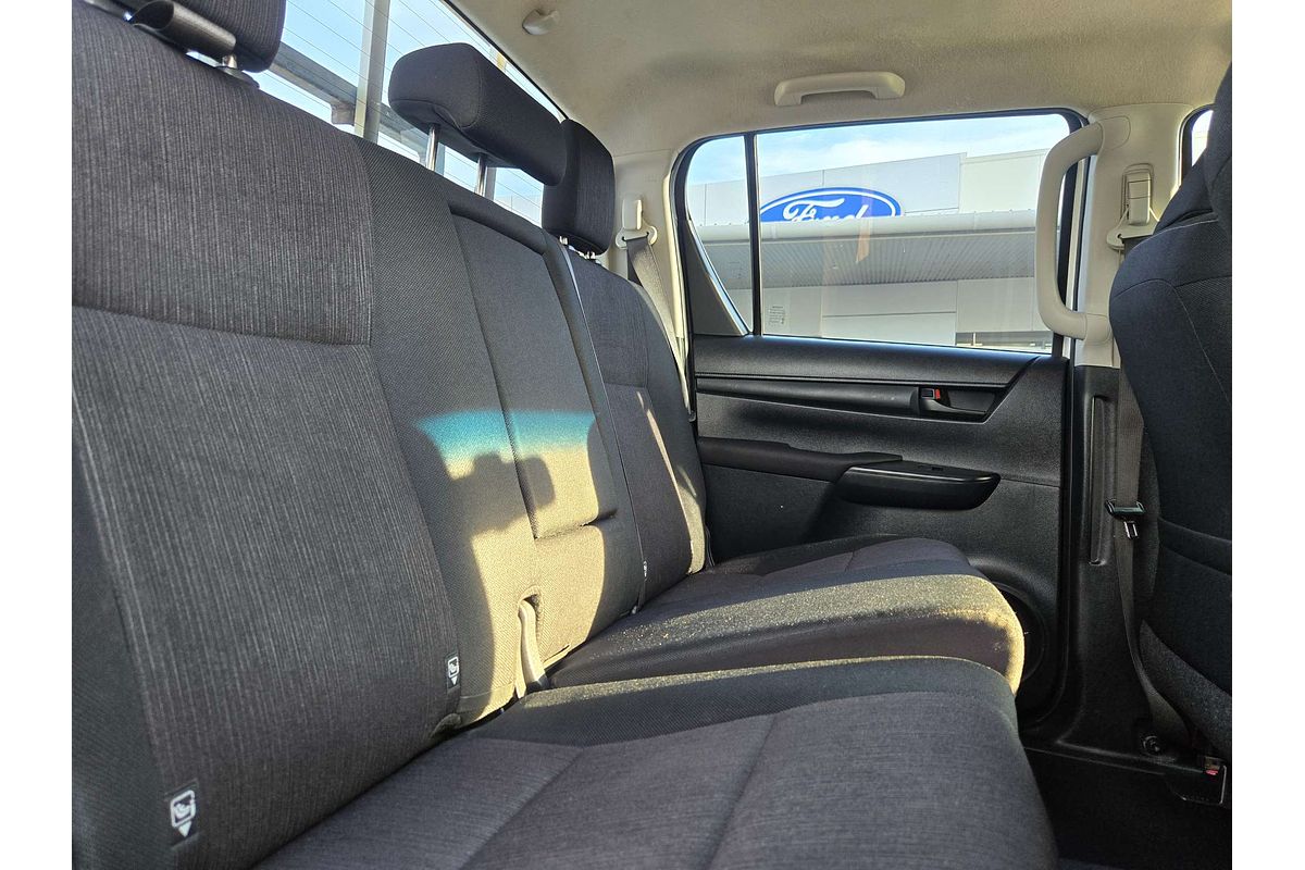 2018 Toyota Hilux SR GUN126R 4X4