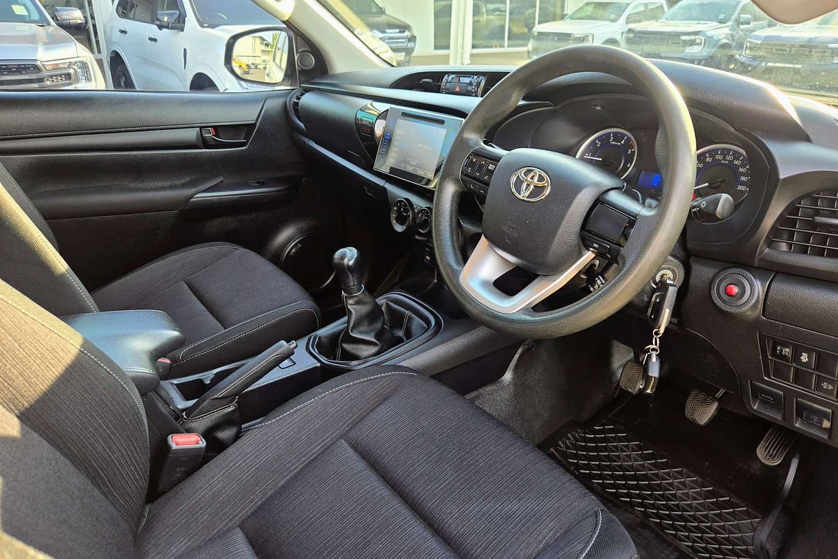 2018 Toyota Hilux SR GUN126R 4X4