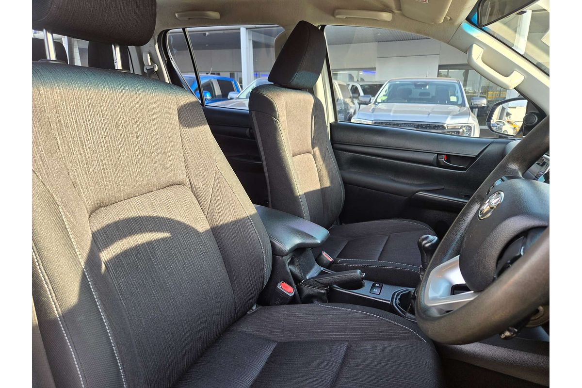 2018 Toyota Hilux SR GUN126R 4X4