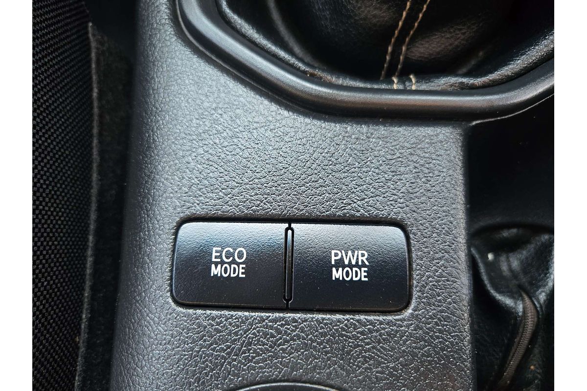 2018 Toyota Hilux SR GUN126R 4X4