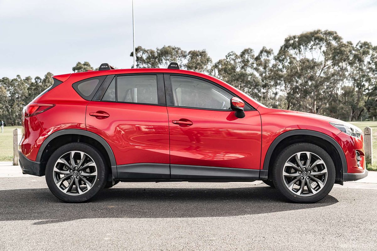 2015 Mazda CX-5 Grand Touring KE Series 2