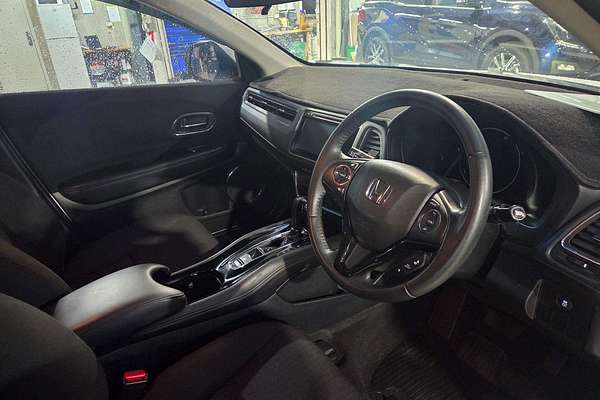 2015 Honda HR-V VTi-S