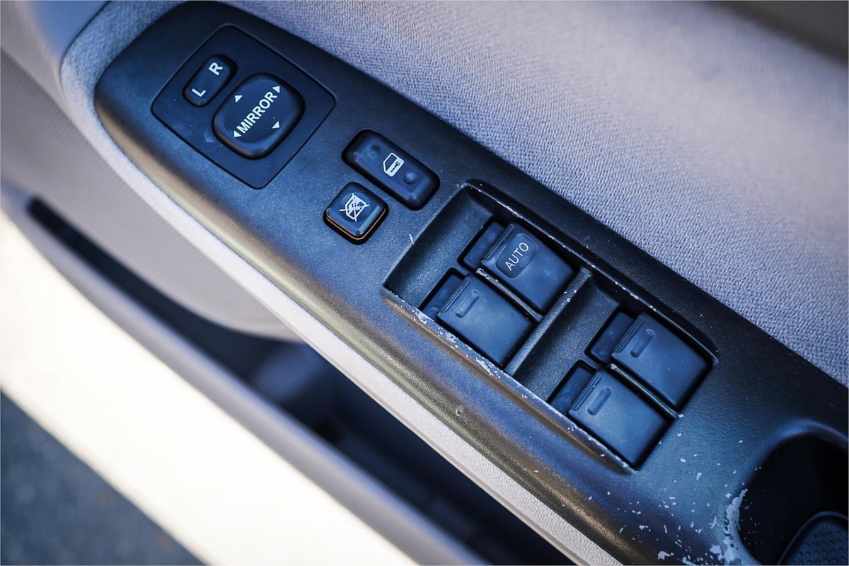 2006 Toyota Camry Altise MCV36R