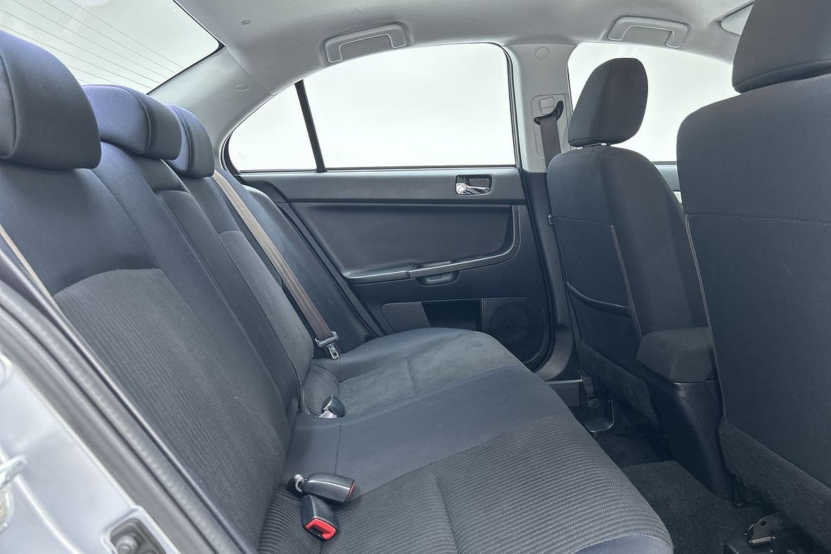 2014 Mitsubishi Lancer ES CJ