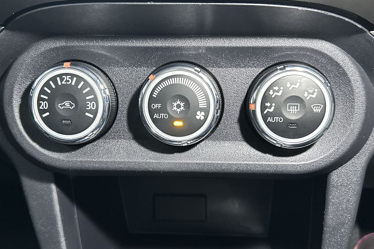 2014 Mitsubishi Lancer ES CJ