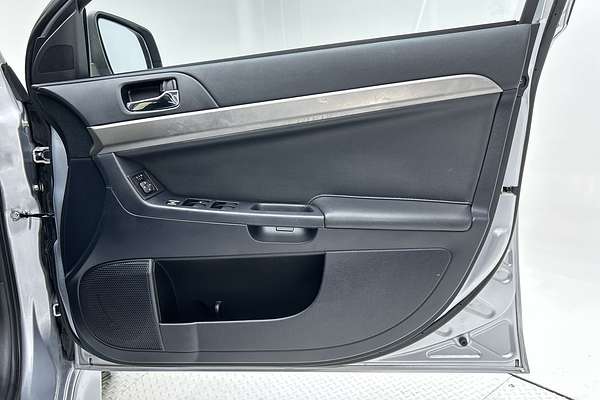 2014 Mitsubishi Lancer ES CJ