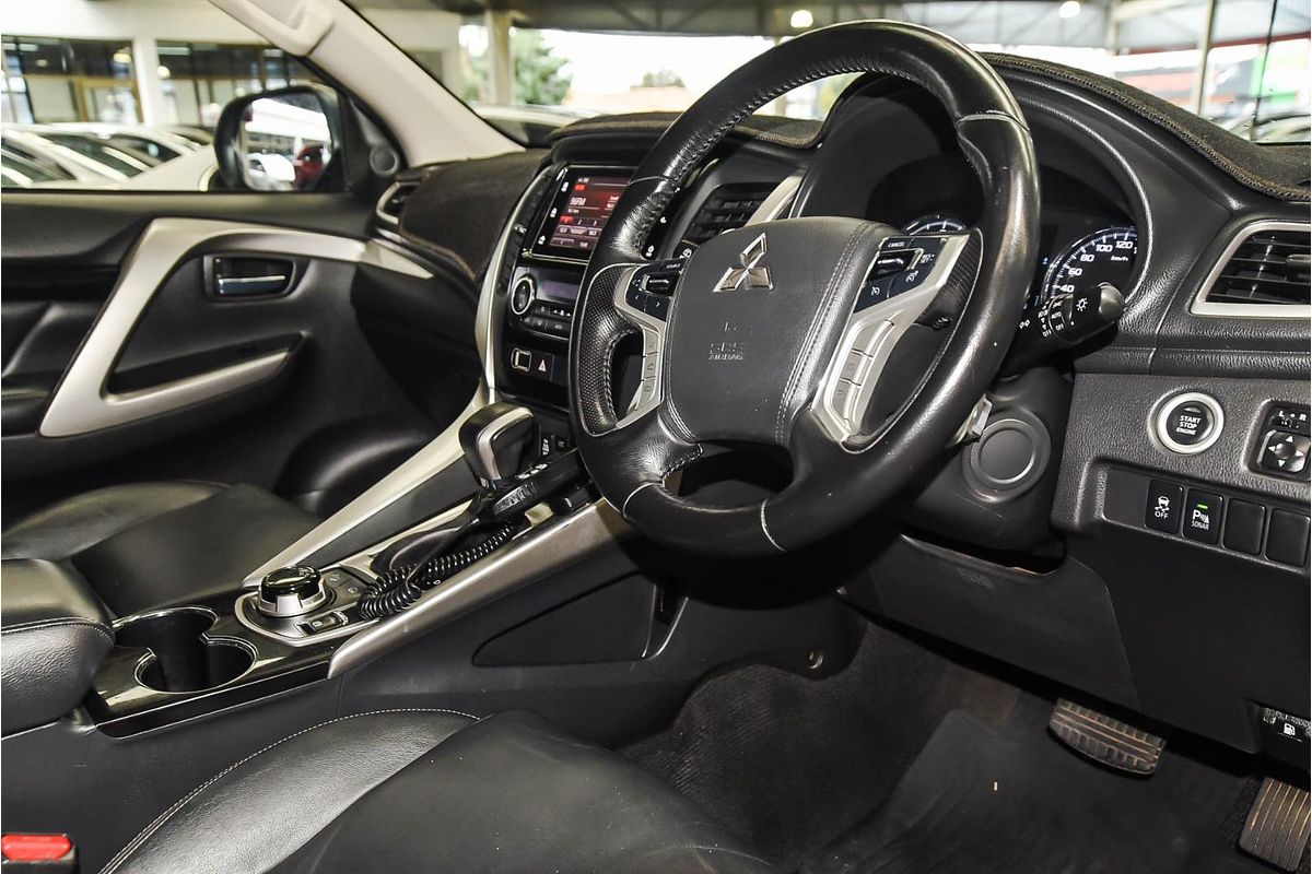 2017 Mitsubishi Pajero Sport GLS QE