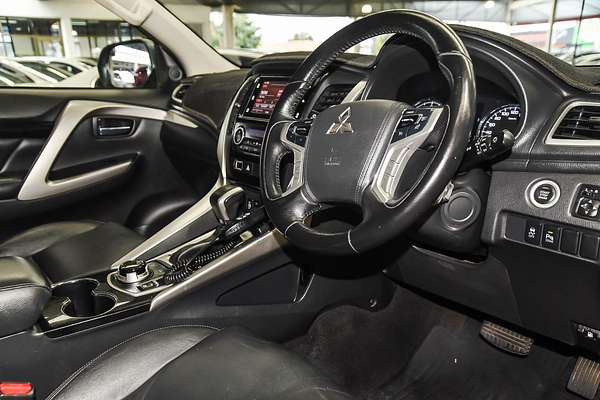 2017 Mitsubishi Pajero Sport GLS QE