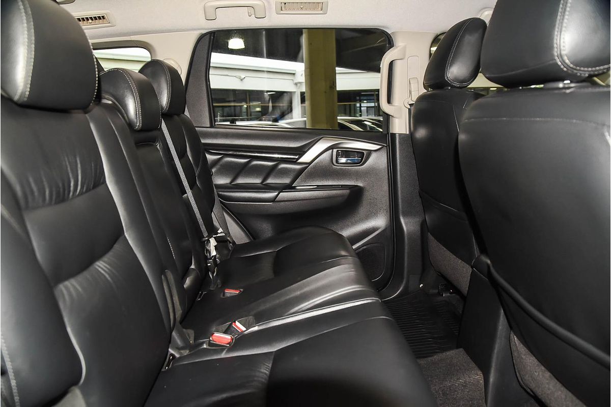 2017 Mitsubishi Pajero Sport GLS QE