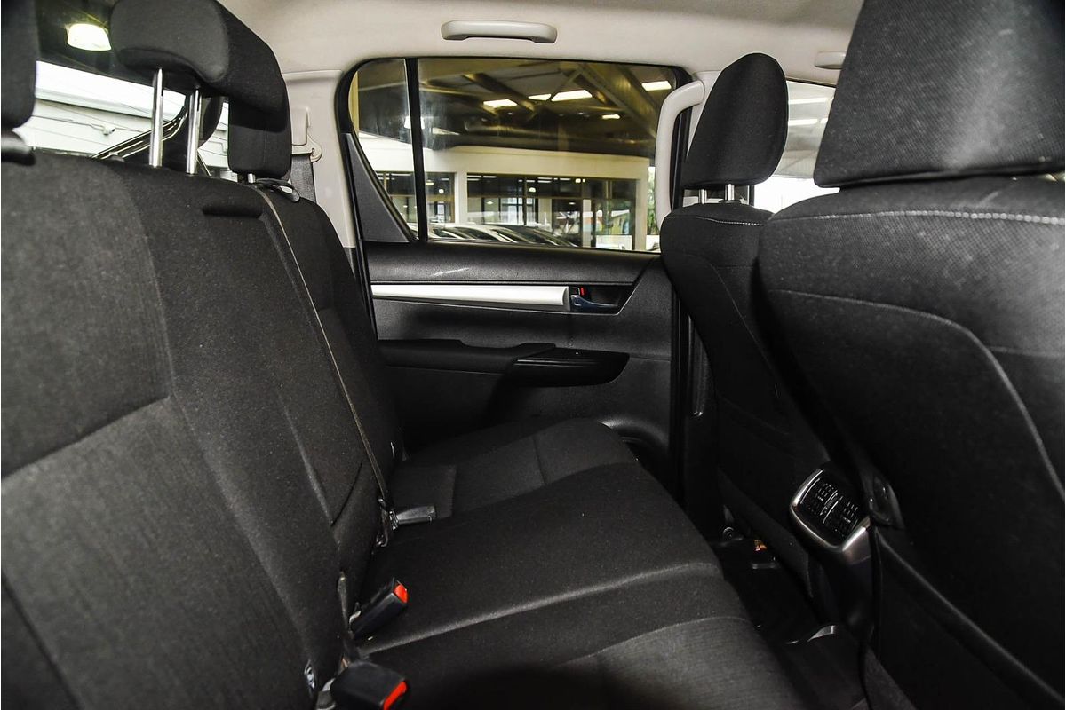 2021 Toyota Hilux SR5 GUN126R 4X4
