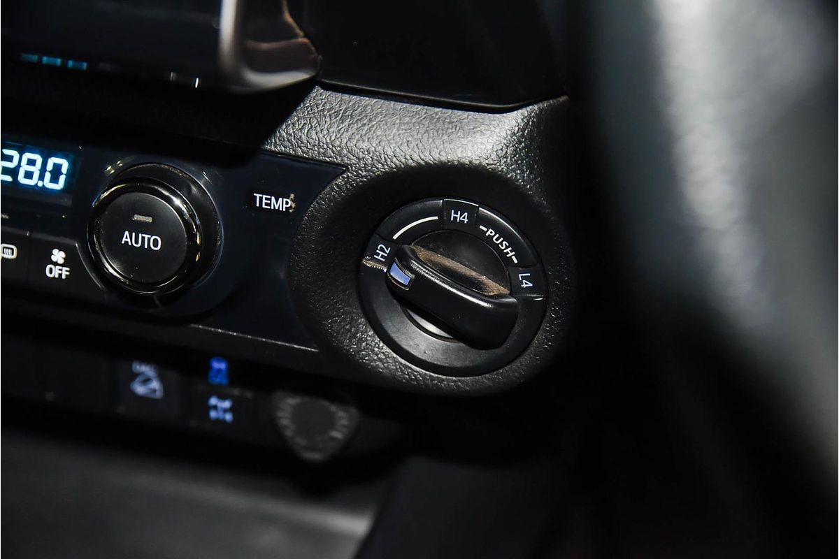2021 Toyota Hilux SR5 GUN126R 4X4