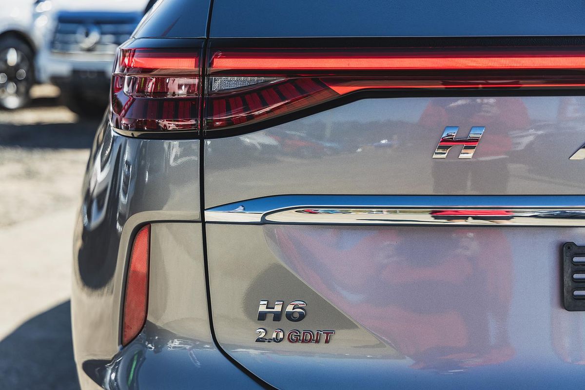 2021 GWM H6 Lux B01