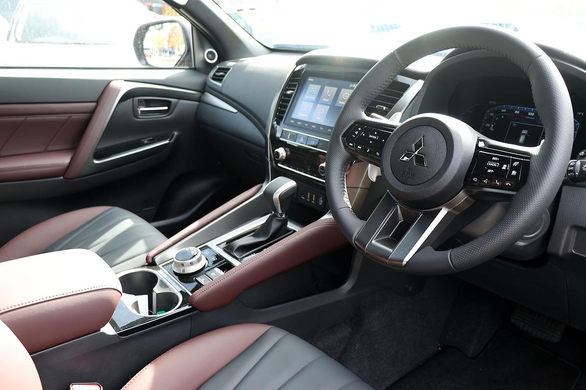 2025 Mitsubishi Pajero Sport GSR QG