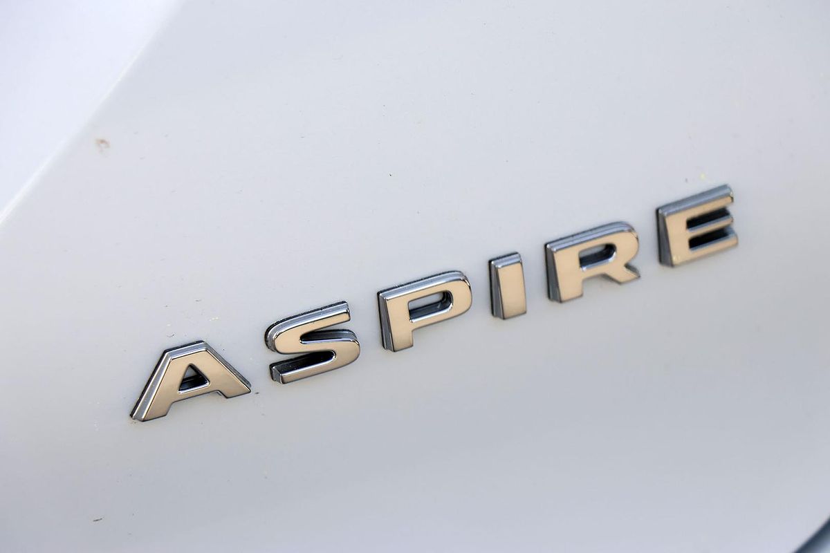 2025 Mitsubishi Outlander Aspire ZM