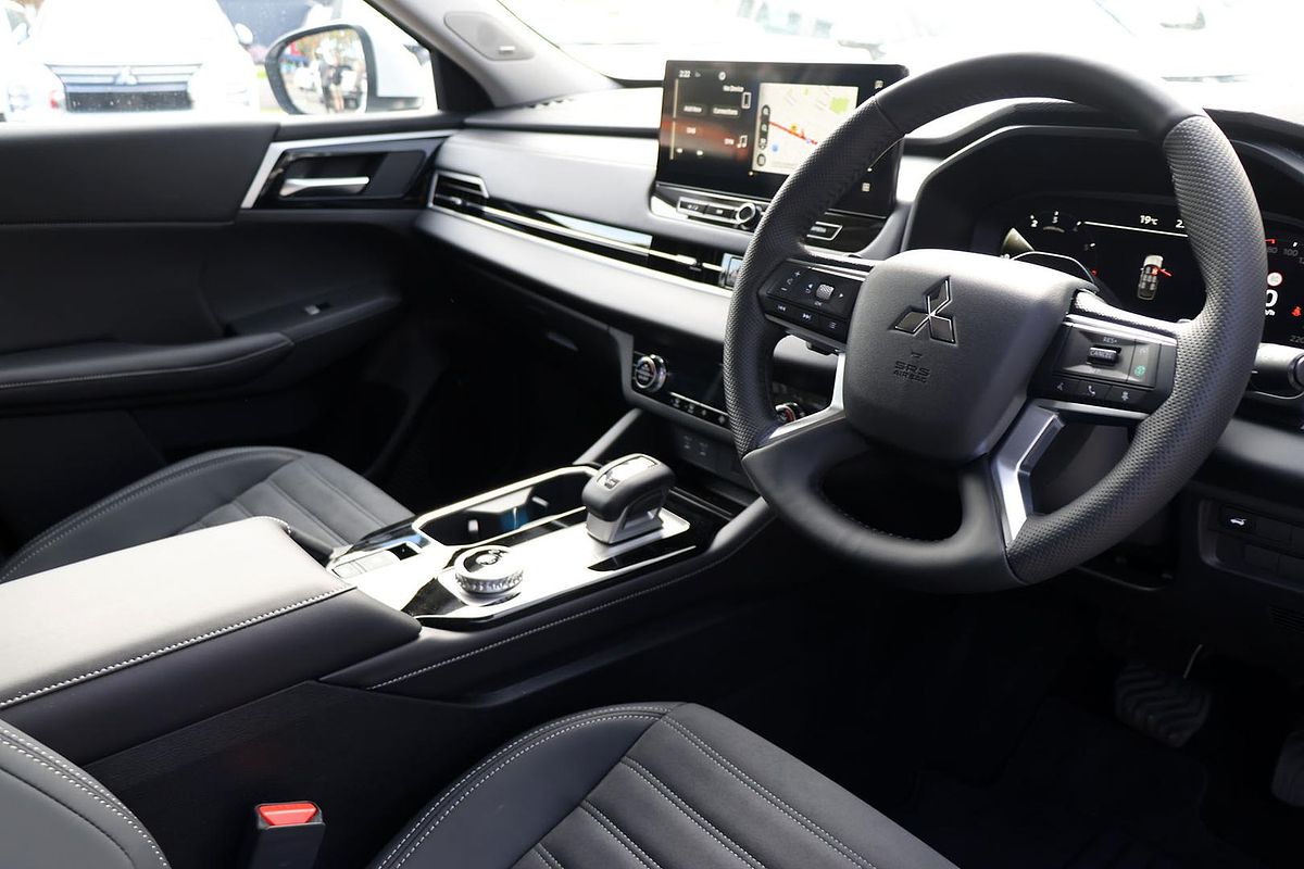 2025 Mitsubishi Outlander Aspire ZM